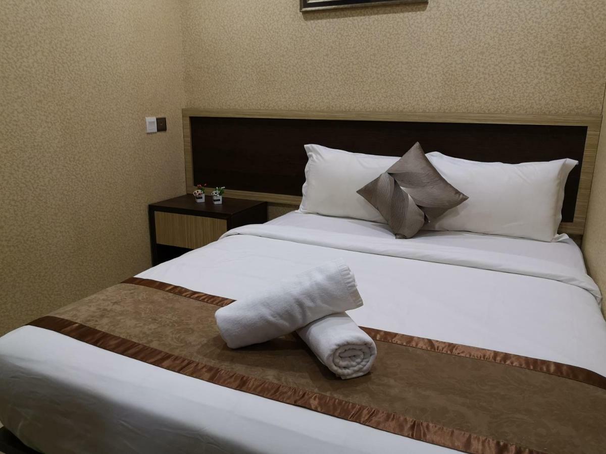 Hotel Grand Palace Ampang Kültér fotó